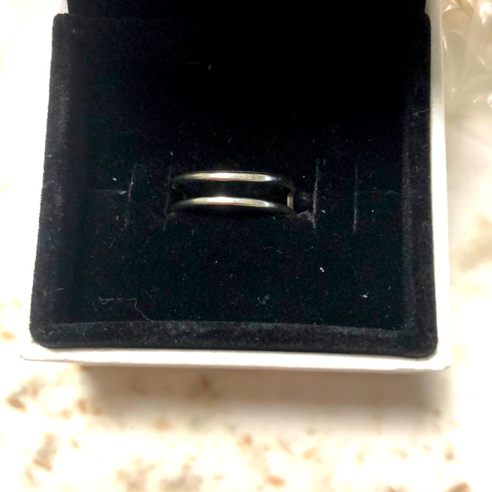 adjustable ring